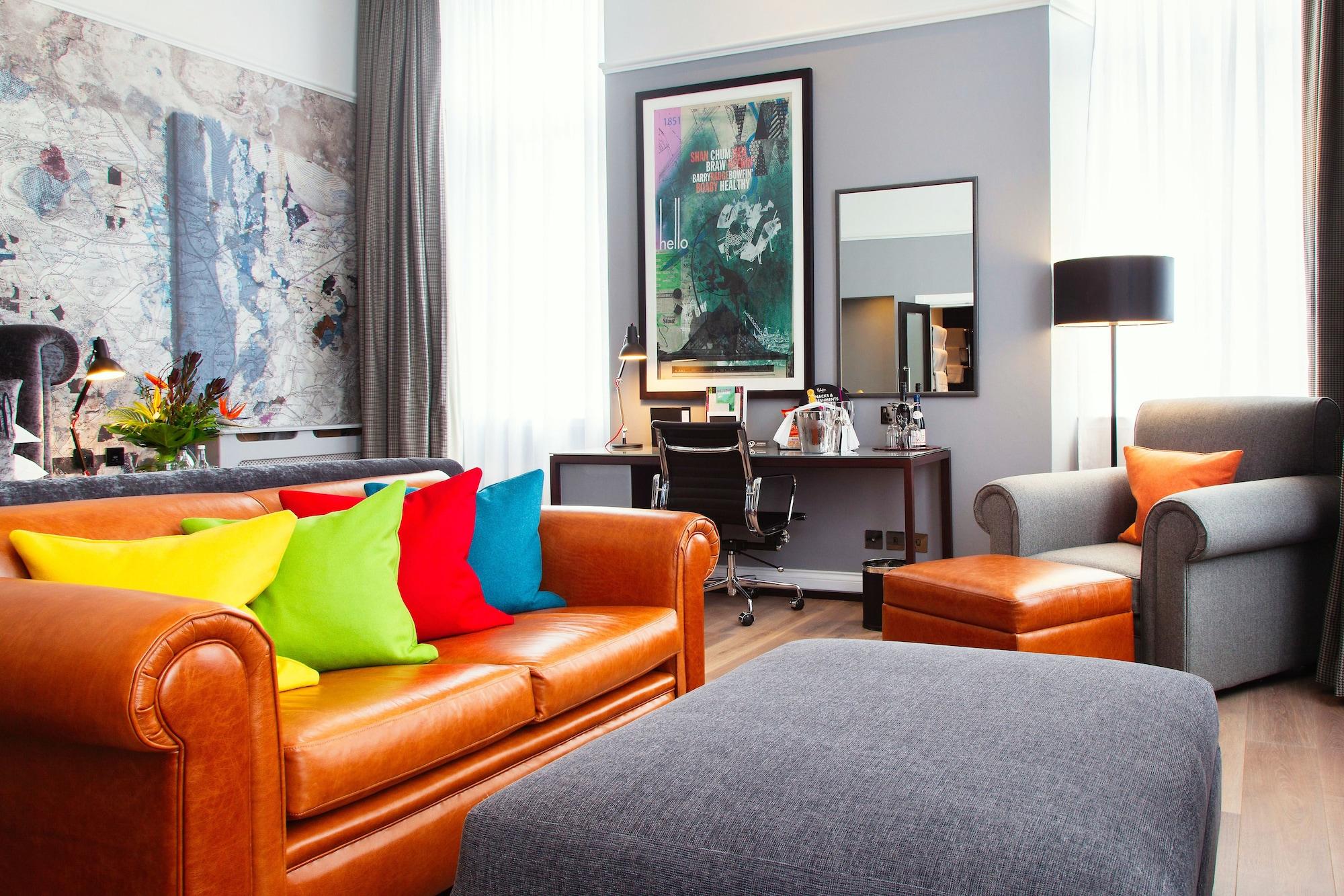 มัลแมซง เอดินบะระ Hotel ภายนอก รูปภาพ